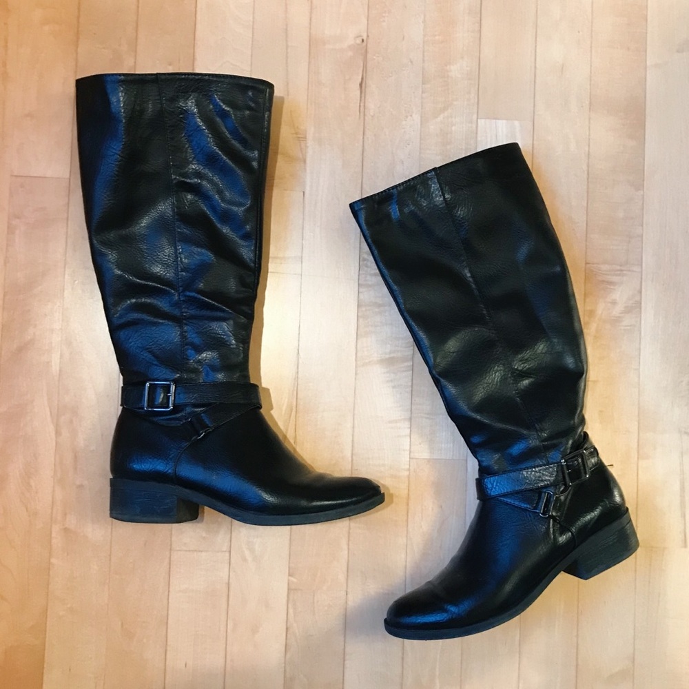 Tall black boots